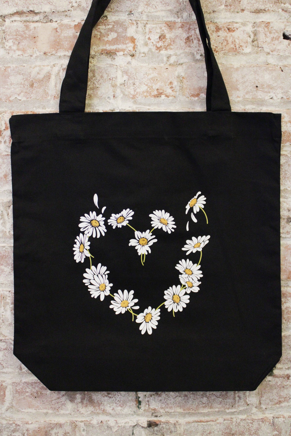 Nostalgic Daisy Tote Bag